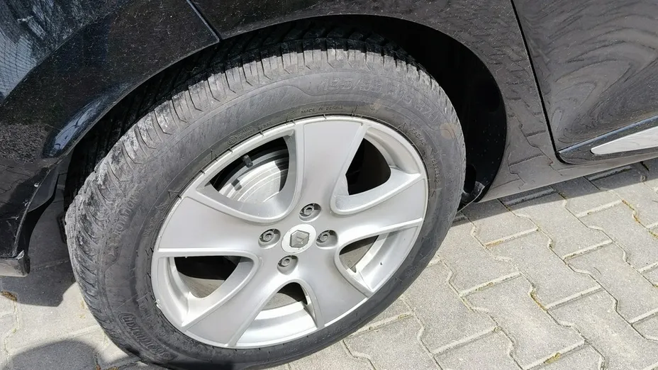 RENAULT Clio -