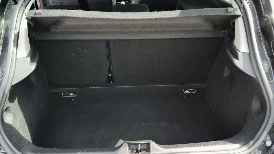 RENAULT Clio -