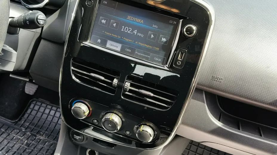 RENAULT Clio -