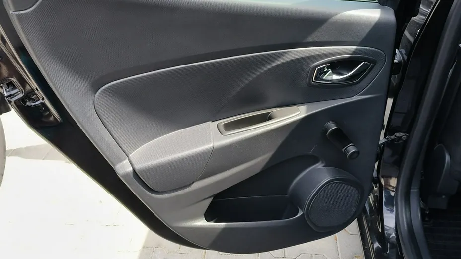 RENAULT Clio -