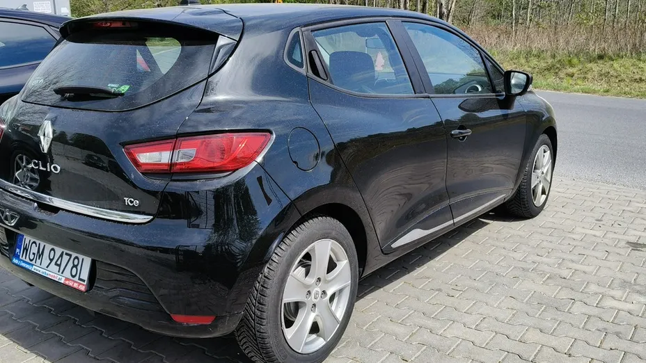 RENAULT Clio -