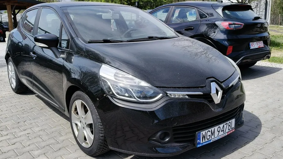 RENAULT Clio -