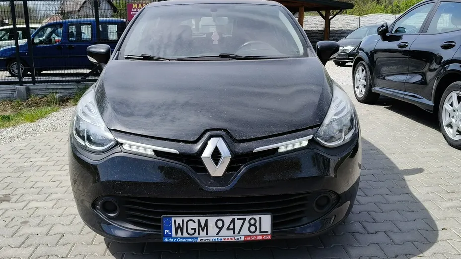 RENAULT Clio -