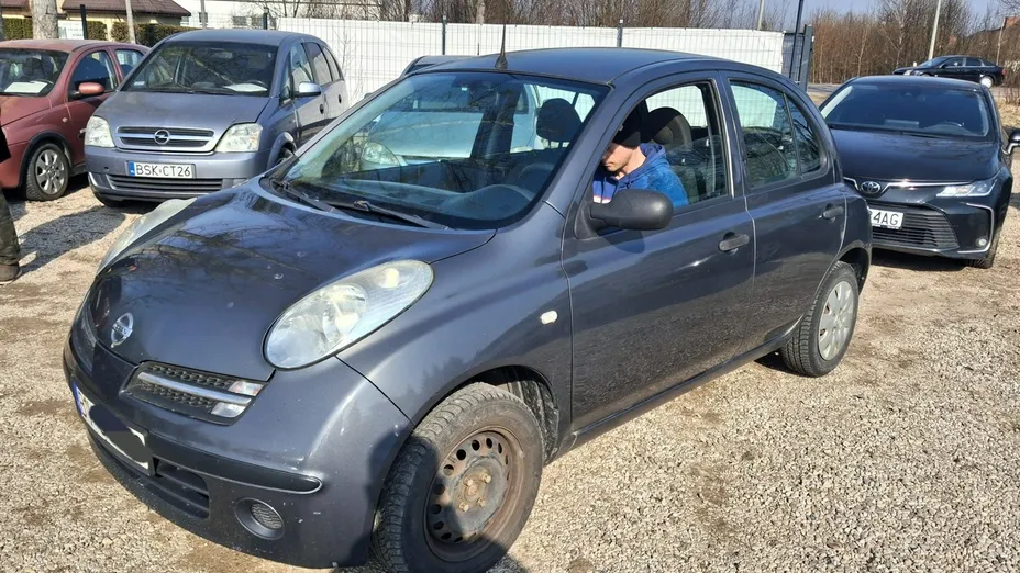 NISSAN Micra -