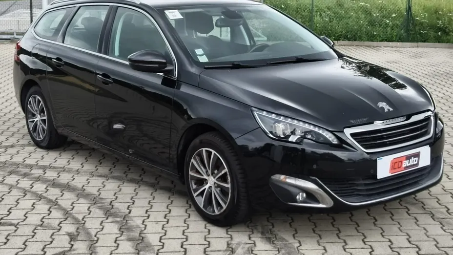 PEUGEOT 308 -