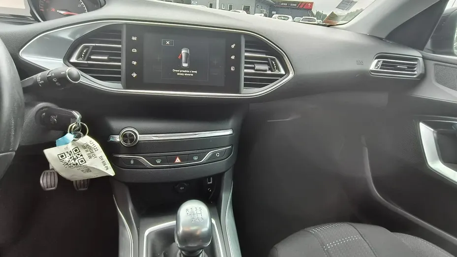 PEUGEOT 308 -