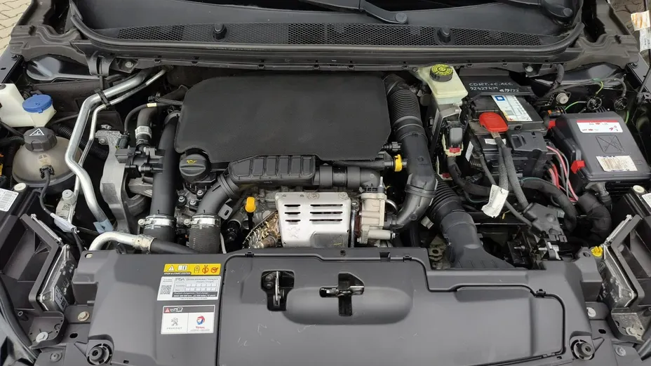 PEUGEOT 308 -