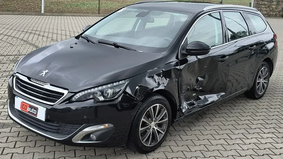 PEUGEOT 308 -