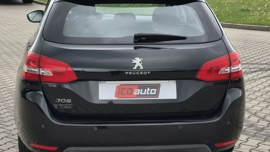 PEUGEOT 308 -