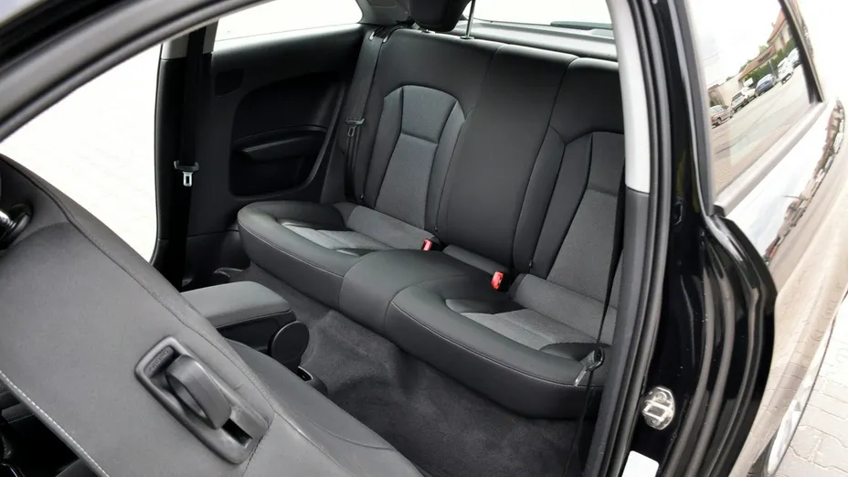 AUDI A1 -