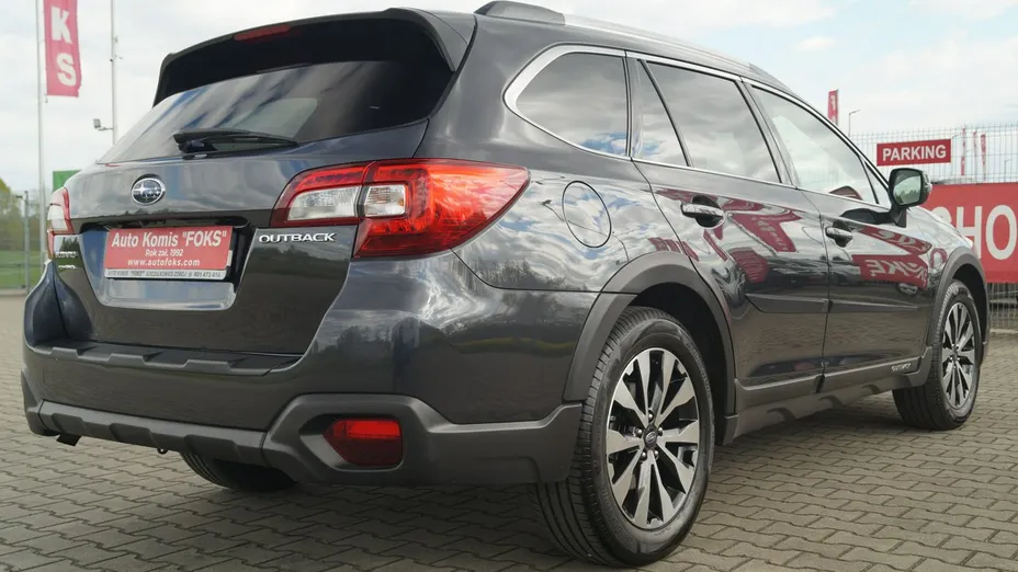 SUBARU Outback -