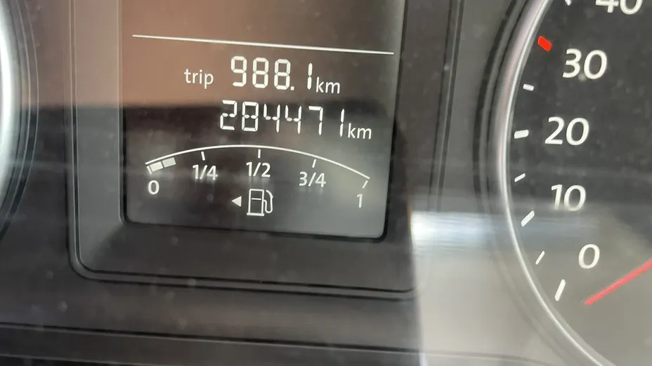 VOLKSWAGEN Transporter -