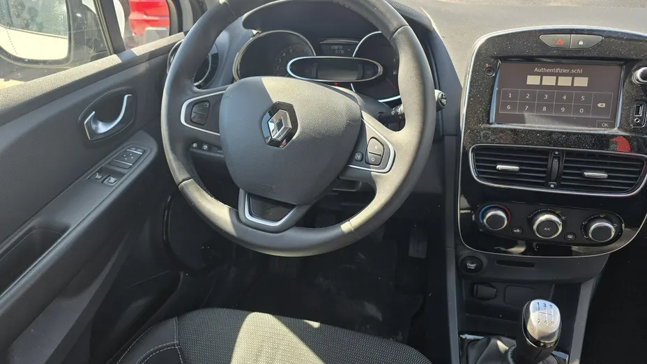 RENAULT Clio -