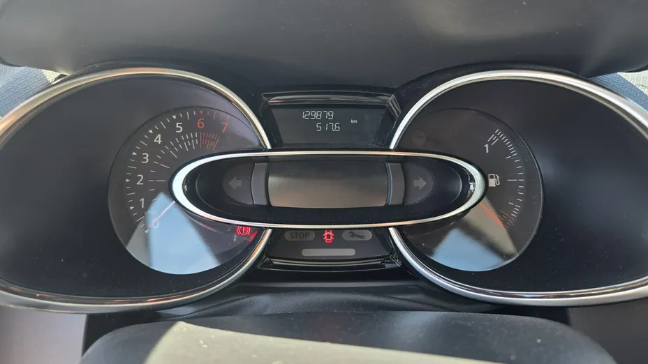 RENAULT Clio -
