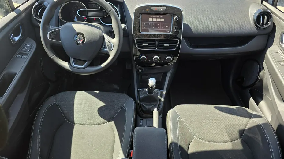 RENAULT Clio -