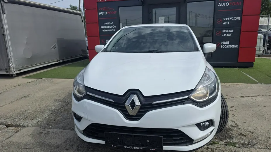 RENAULT Clio -