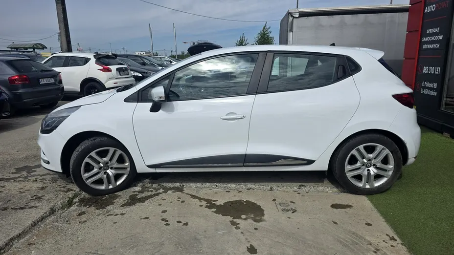 RENAULT Clio -