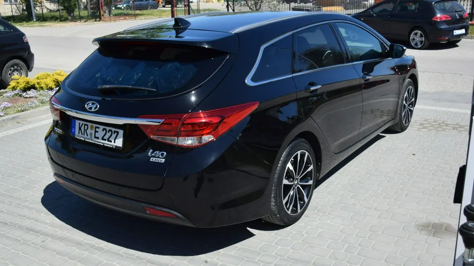 HYUNDAI i40 -