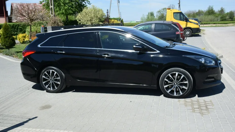 HYUNDAI i40 -