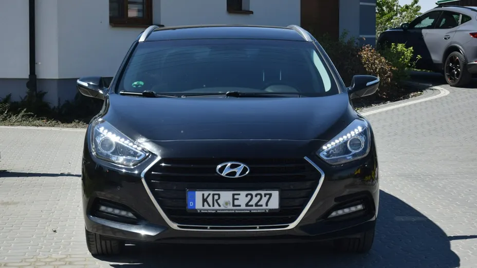 HYUNDAI i40 -