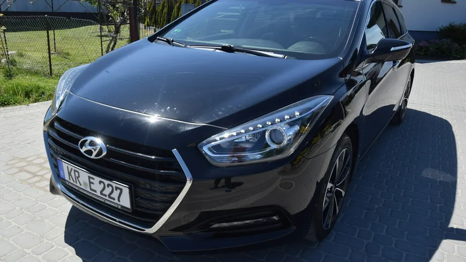 HYUNDAI i40 -