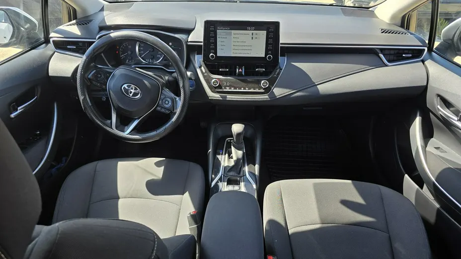TOYOTA Corolla -