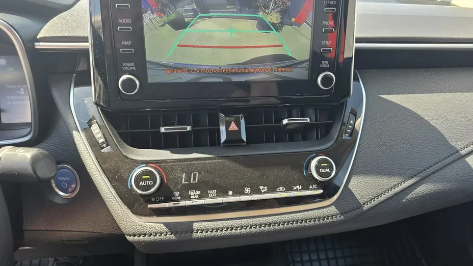 TOYOTA Corolla -