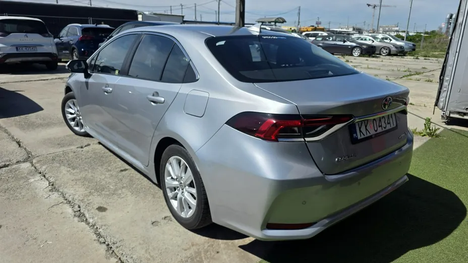 TOYOTA Corolla -