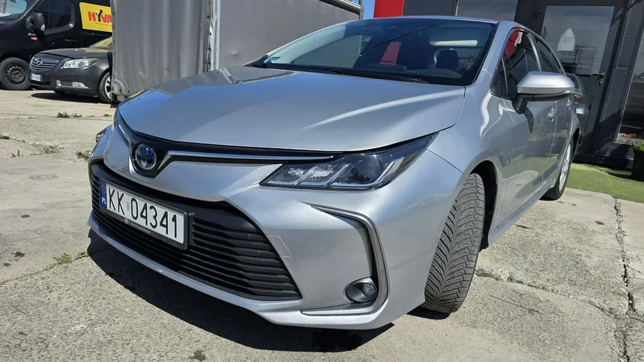 TOYOTA Corolla -