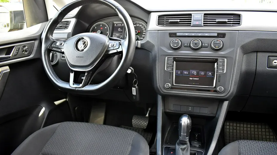 VOLKSWAGEN Caddy -