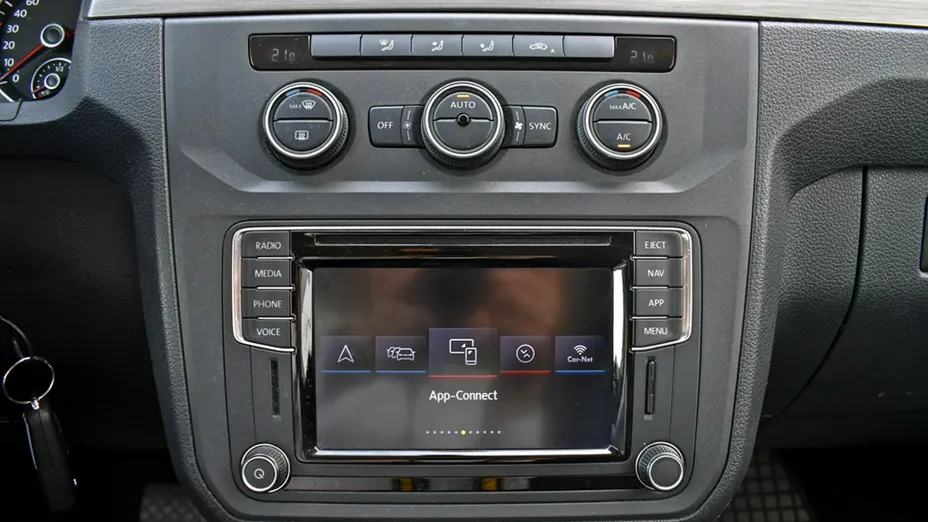 VOLKSWAGEN Caddy -