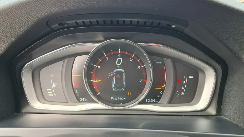 VOLVO V60 -
