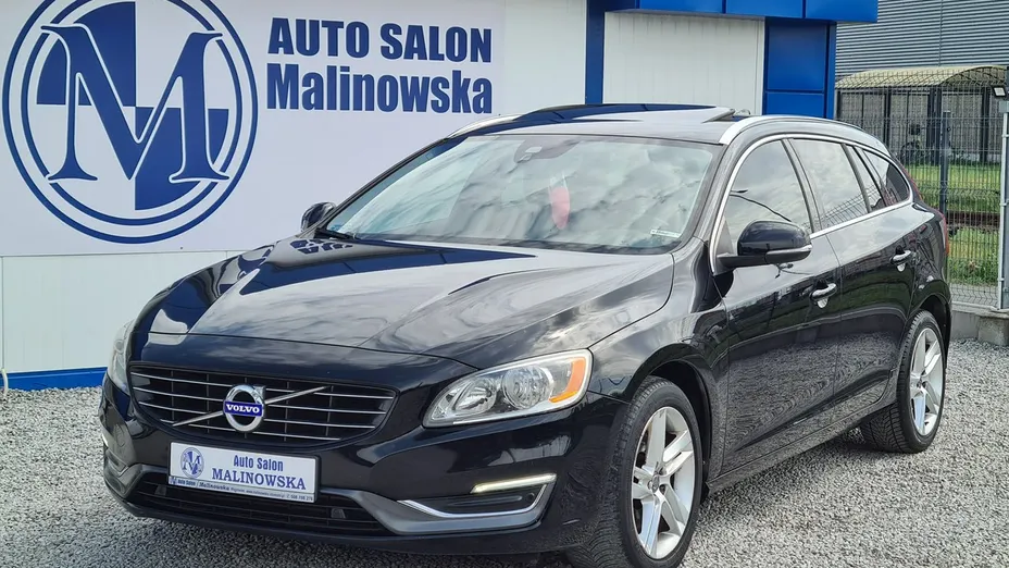 VOLVO V60 -