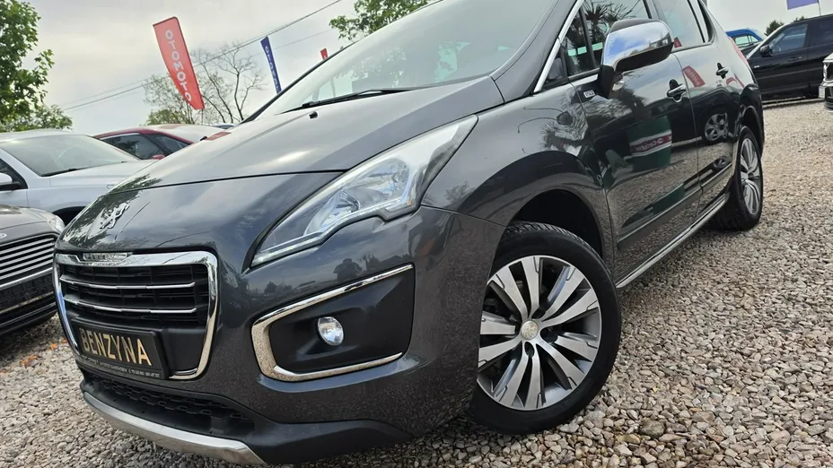 PEUGEOT 3008 -