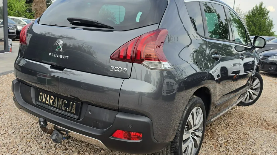 PEUGEOT 3008 -