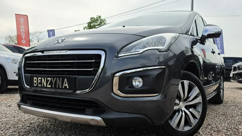 PEUGEOT 3008 -
