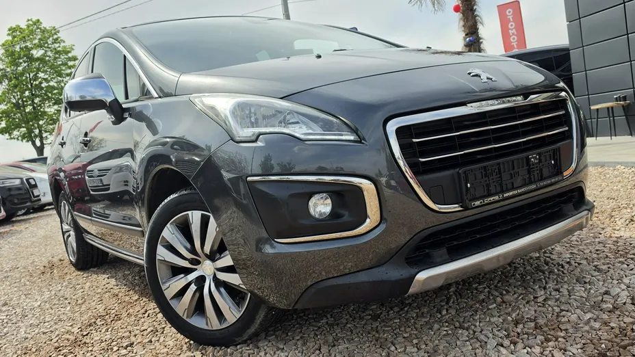 PEUGEOT 3008 -