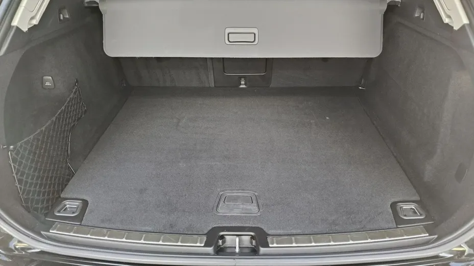 VOLVO XC60 -