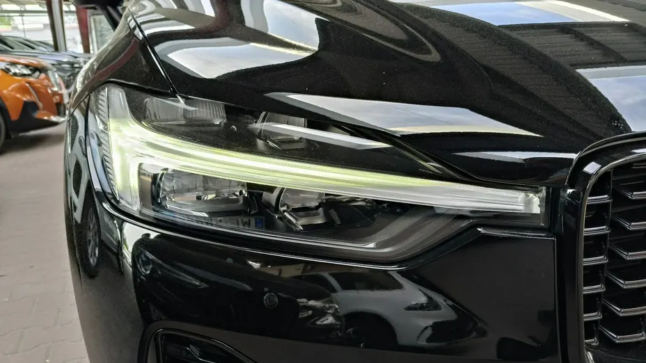 VOLVO XC60 -