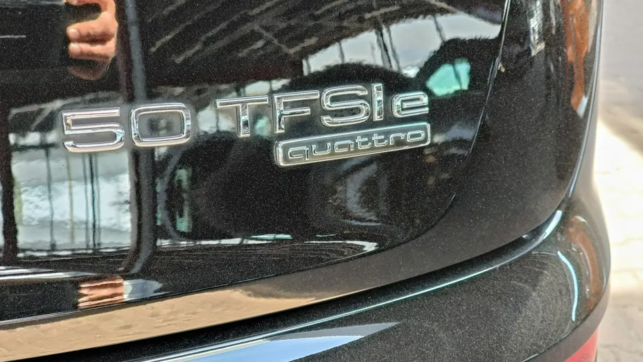 AUDI Q5 -