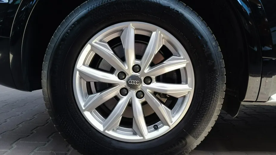 AUDI Q5 -