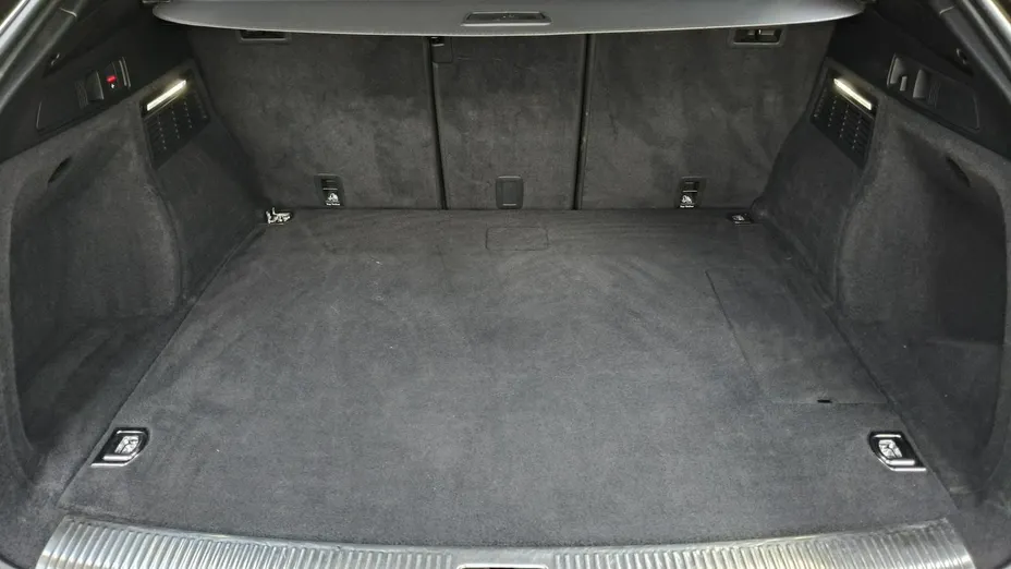 AUDI Q5 -