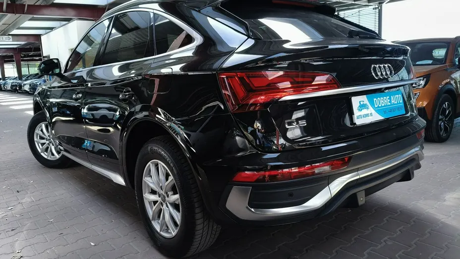 AUDI Q5 -