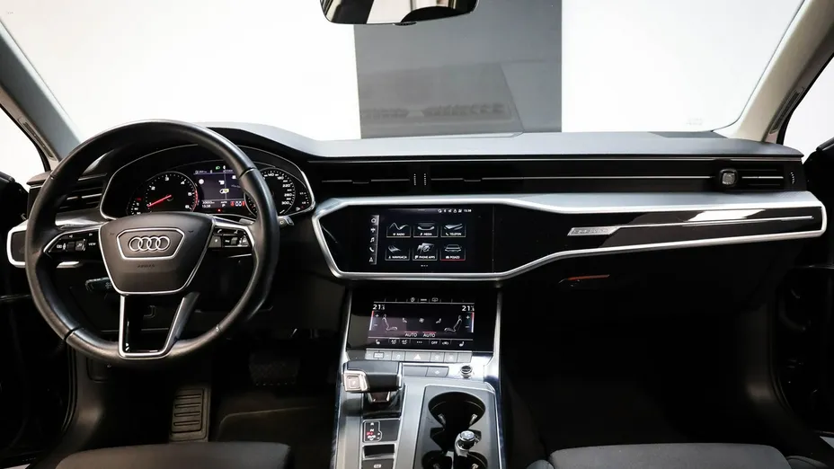 AUDI A6 -