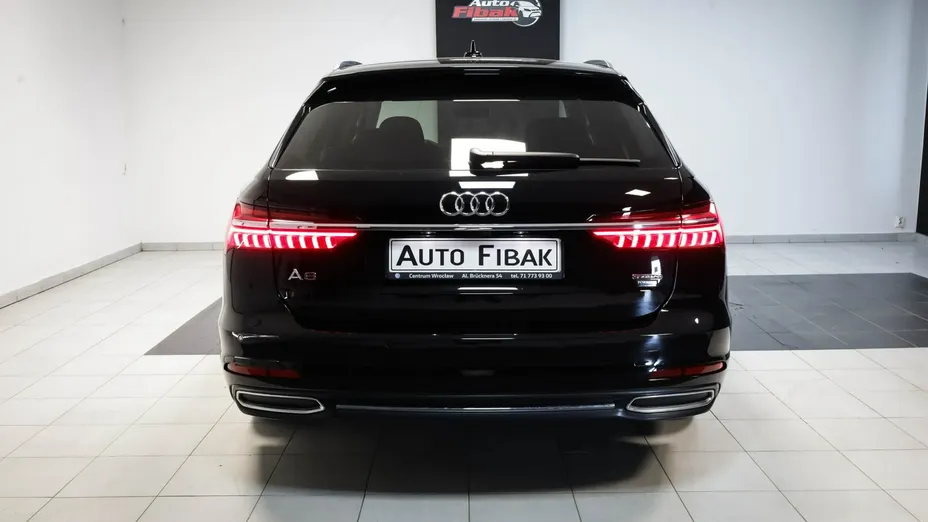 AUDI A6 -
