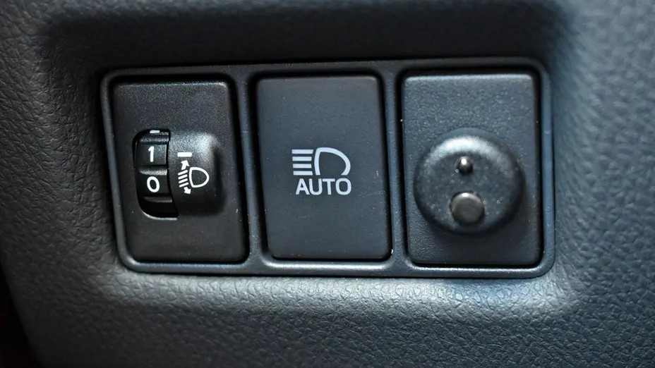 TOYOTA C-HR -