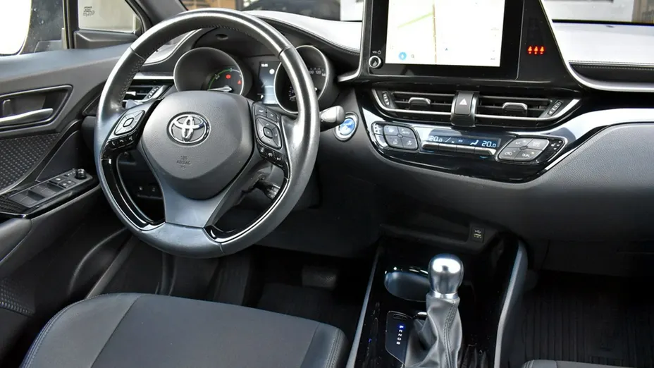 TOYOTA C-HR -
