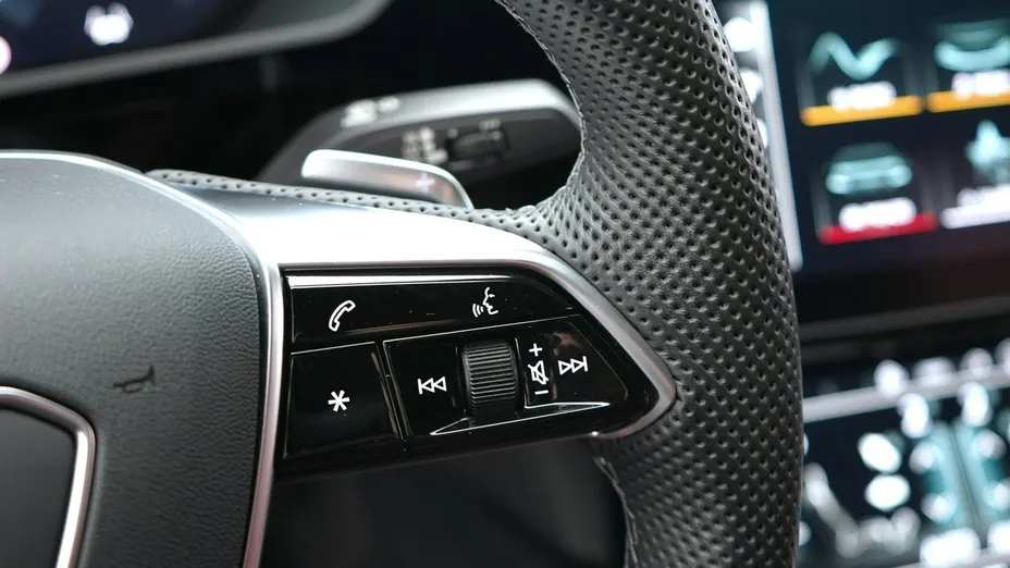 AUDI e-tron Sportback -