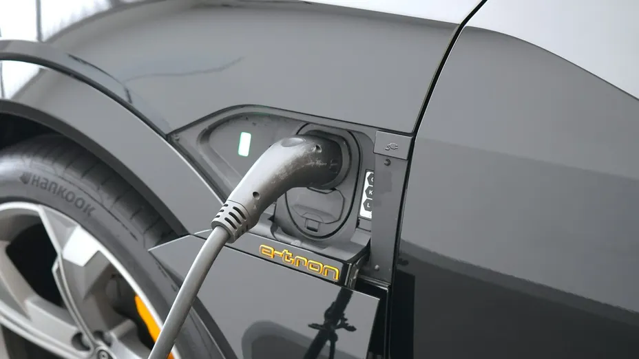AUDI e-tron Sportback -