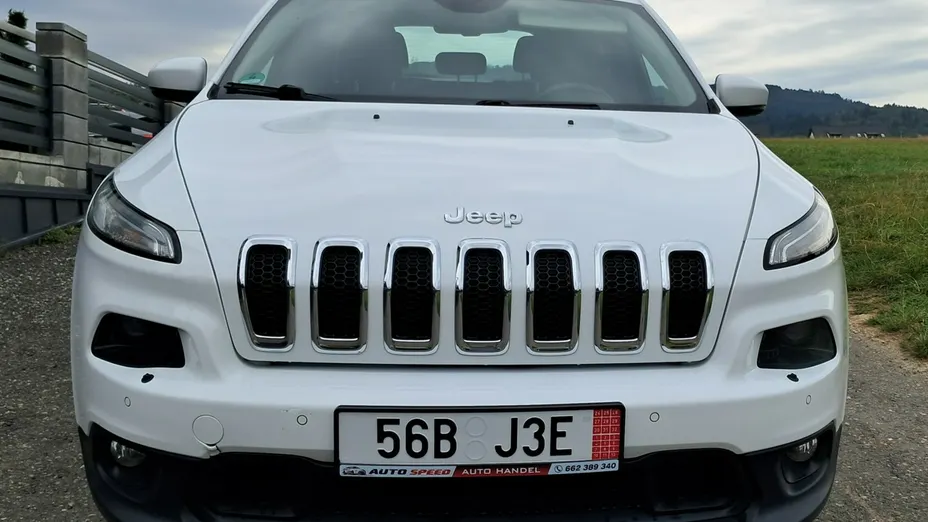 JEEP Cherokee -